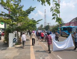 Aksi ini Sebagai Wujud Solidaritas dan untuk Membela kepentingan banyak Pihak yang Menggantungkan Hidupnya di Sektor Pertambangan