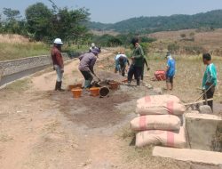 Sangat Disayangkan Penanggung Jawab Kegiatan (TPK)  Desa Mekarwangi Terkesan Menghindari Wartawan