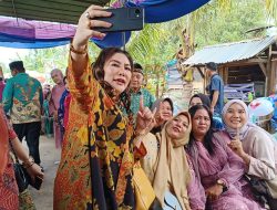 Fitriana Caleg DPRD Provinsi Sumsel 1 Bersilaturahmi dan Hadiri Pernikahan Salah satu Warga Karyajaya Kertapati Palembang