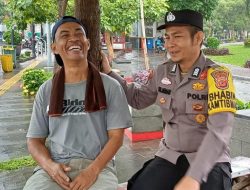 Bhabinkamtibmas Polsek Majalengka Kota Berdialog dengan Pedagang Kaki Lima di Taman Dirgantara