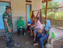 *Serka, Ahmad Taufik bersama Istri Laksanakan Komsos Dengan Warga Tegal Malaka Sukajadi*