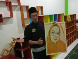 *Ustad, Syahdan Mujib Pimpinan Ponpes Daarul Muta’alimin Bangga dengan Kreativitas Santrinya Mulai Mandiri*