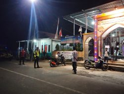Polsek Pemenang Berikan Pengaman Sholat Tarawih*