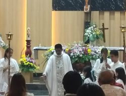 Keluarga Bangkit Bersama Kristus: Refleksi Perayaan Ekaristi Vigili Paskah di Gereja St. Yosef Tanjung Enim
