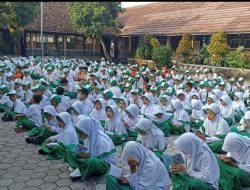 Bentuk karakter Siswa yang Tangguh, MI NW Sukamulia Laksanakan Kegiatan IMTAQ.