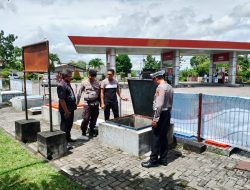 Polres Loteng Cek Ketersediaan BBM Di Sejumlah SPBU Jelang Mudik Lebaran.