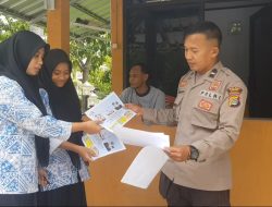 Sosialisasikan Penerimaan Anggota Polri, Polres Sumbawa Bagikan Brosur Ke Sekolah