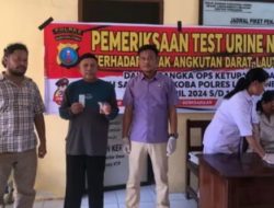 UNTUK KENYAMANAN PENUMPANG DALAM PERJALANAN, POLRES LABUSEL MELALUI SATRESNARKOBA LAKUKAN TEST URIN KEPADA AWAK BUS