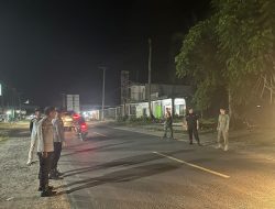 Bersinergi, Babinsa Koramil 423-04/PH Memberikan Pengamanan dan Pelayanan Di Pos Pam Lebaran