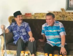Sambung Silaturahmi, Pj. Bupati Lebaran Ke Kediaman H. Nangali Solihin