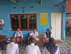 Kalapas Muara Enim Mukhlisin Fardi Pimpin Rapat Dinas Evaluasi Kinerja Triwulan II