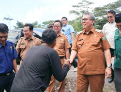 Santuni Korban Kebakaran, Pj. Bupati Ingatkan Warga Selalu Cek Kondisi Rumah