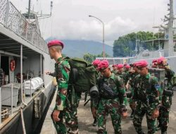 Prajurit Yonmarhanlan VIII  Bitung, Berangkat Membantu  Masyarakat Tagulandang Terdampak Erupsi Gunung Ruang