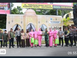 Berikan Motivasi Semangat, Bhayangkari Cabang Mataram Kunjungi Tiga Pos Ops Ketupat Rinjani 2024
