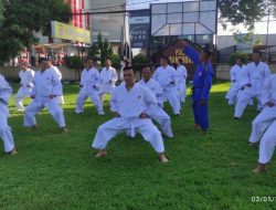 Sebanyak 59 Personel Polresta Mataram Ujian 20 Teknik Beladiri Polri Yang Wajib Dikuasai