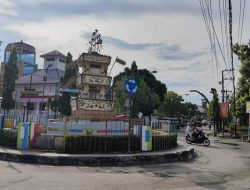 Tugu Bale Raksasa Dikota Tanjungbalai Melayu Takkan hilang Di bumi