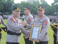 Tujuh Personel Polri di NTB Dapat Penghargaan, Satu Personel Dikenai PTDH