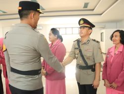 Kapolres Bogor Pimpin Upacara Sertijab Kapolsek Jajaran Polres Bogor Dan Kasat Binmas, Berikut Pemberian Pangkat Penghargaan Bagi Personil Menjelang Purna Bhakti