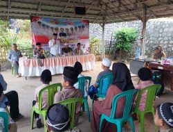 Muspika Cariu Peduli Anak Yatim Babinsa Desa Kutamekar Turut Andil Berikan Santunan