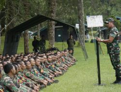 Jelang Penugasan, Pangdam Tanjungpura Periksa Kesiapan Operasi Satgas Yonif 641/Bru