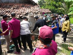 Mensos Risma Bantu Perbaiki Rumah Tidak Layak Huni yang Ditempati Penyandang Disabilitas