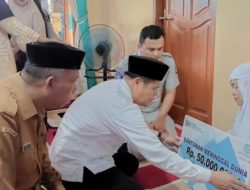 Serahkan Santunan Kecelakaan Lalu-Lintas Di Desa Asam Jawa PT Jasa Raharja Bersama Wabub Labusel, Ucapkan Turut Berduka Cita