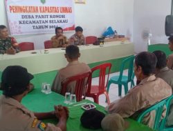 Tingkatkan Kapasitas Satlinmas Babinsa Parit Kongsi Latihkan Peraturan Baris- Berbaris