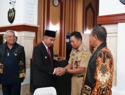 Pj. Bupati Bogor Terima Penghargaan Tokoh Pendukung Pembangunan di Wilayah Kodam III Siliwangi