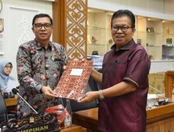 Baleg DPR – RI Terima Perwakilan Petani Cengkeh dan Tembakau terkait RUU Komoditas Strategis Perkebunan