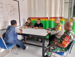 Sinergitas TNI Polri Wilayah Hukum Polsek Klapanunggal Sambangi Desa Berikan Himbauan Kamtibmas Dan Ajak Jaga Kondusifutas Wilayah