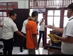 Polresta Mataram Reka Ulang Peristiwa Penusukan Yang Dilakukan Tersangka Terhadap Mantan Istri