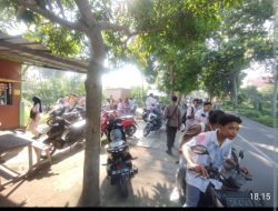 Patroli Polsek Lingsar Bubarkan Aksi Konvoi Anak Sekolah