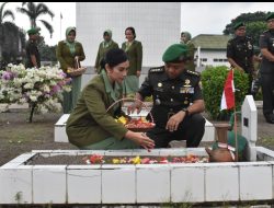 Kasrem 162/WB Pimpin Ziarah Rombongan HUT Kodam IX/Udayana ke 67*