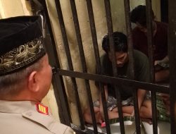 Kapolsek Jasinga Ajak Tahanan Untuk Laksanakan Sholat Dhuha Serta Dzikir Bersama Sebagai Wujud Pembinaan Mental