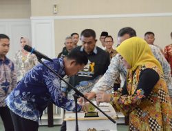 Lantik Tim Koordinasi Daerah Vokasi Kabupaten Bogor Untuk Turunkan Angka Pengangguran dan Ciptakan Masyarakat Berdaya Saing 