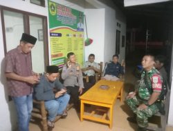 Guna Menjaga Stabilitas dan Kondusifitas Babinsa Desa Cikutamahi Ajak Warga Patroli Malam