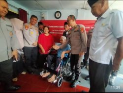 Peringati HUT Bhayangkara Ke-78, Polsek Ampenan Dampingi Polda NTB Lakukan Anjangsana Kepada Purnawirawan Dan Warakawuri Polri