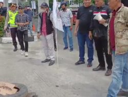 Gagal Antisipasi Pemadaman Listrik Se Sumsel, Koalisi Indonesia Energi Watch Gelar Aksi di Kantor PLN WS2JB
