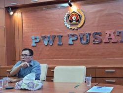 Hendry Ch Bangun Dipecat, PWI Gelar Kongres Luar Biasa, Wilson Lalengke Angkat Bicara