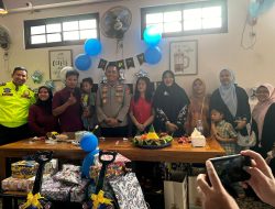 HADIR DALAM ACARA ULANG TAHUN KEDUA BAYI TERTUKAR YANG KE 2 TH