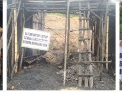 POLSEK TENJO BERSAMA UNSUR MUSPIKA LAKUKAN PENUTUPAN USAHA PEMBAKARAN BAN ILEGAL DI DESA CIOMAS DAN SUDAH DI NYATAKAN TUTUP