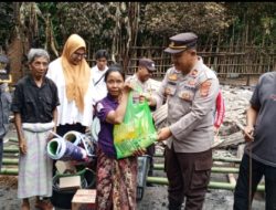 Polsek Kayangan Salurkan Bantuan Untuk Korban Kebakaran