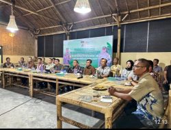 Membangun Jiwa Kesatria, Kapolres Lombok Utara Nobar Pegelaran Wayang Kulit “Tumurune Wiji Sejati” bersama Forkopimda.
