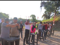 Kapolres Lombok Utara Gelar Nembak Beregu Meriahkan HUT KLU Ke-16*