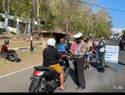 Hari ke Enam Ops Patuh Rinjani: Tilang Manual Sebanyak 275, Kapolres Bima Kota: “Cintai Keluarga dengan Taat Lalu Lintas”