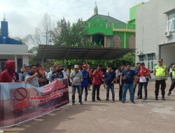 Minta Stop Aktivitas Angkutan Batubara Milik PT Ocean: Pose RI Dan 4 Ormas Lainnya, Gelar Aksi di Kantor Dishub Muba