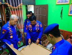 Kado Alumni Akpol 91 Bhara Daksa dalam Rangka 33 Tahun Pengabdian ke Pengasuh saat Taruna