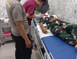 POLSEK CIOMAS BERSAMA UNIT LAKA LANTAS CEK TKP DAN EVAKUASI KORBAN PEMBACOKAN ANGGOTA TNI DILAKUKAN OLEH GENG MOTOR