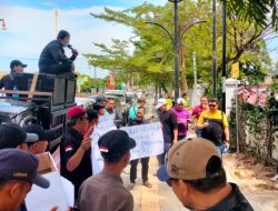 LSM POSE RI Bersama 5 Ormas Gelar Aksi Damai Tuntut Penindakan Tegas Terhadap Koruptor di Diskominfo dan Disperindag Muba