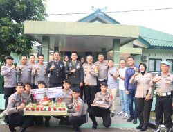 *KAPOLRES BOGOR DAN JAJARANNYA BERIKAN KEJUTAN KE DANDIM O621 DI HUT TNI KE 79*